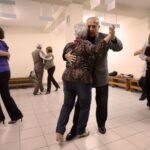 abuelos bailando