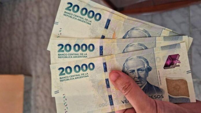 1010x567_dinero-efectivo-508720-130802