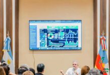 El Gobierno analiza implementar la jornada completa en las escuelas