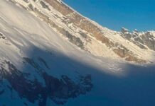 Siete montañistas desaparecidos y tres muertos en Nepal tras avalanchas en el Himalaya