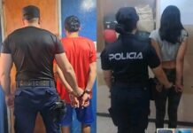 Aprehendieron a dos jóvenes y recuperan un celular en el Eva Perón
