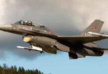 Milei presentó los primeros 6 aviones de combate F-16 comprados a Dinamarca