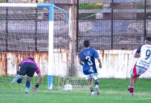 Defensores de Esquiú goleó y sigue firme en la cima