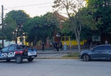 Un alumno entró armado a una escuela de Santa Fe y mató a un compañero