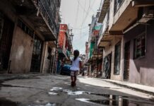 Casi 6 de cada 10 niños son pobres en la Argentina y el 30% no come regularmente
