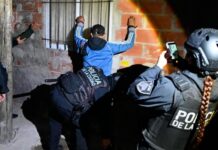Megaoperativo en villas porteñas con 20 detenidos y más de 1.500 efectivos