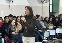 Alumnos de carreras de turismo se capacitaron sobre emprendedurismo